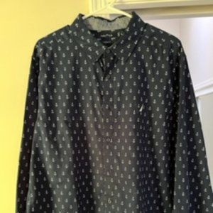 Men's XL Long-Sleeve Button-Down Shirt